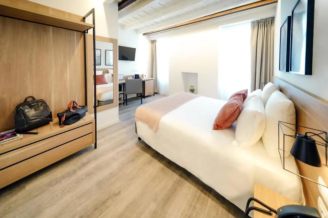 Bergamo Inn 15 Pensionat